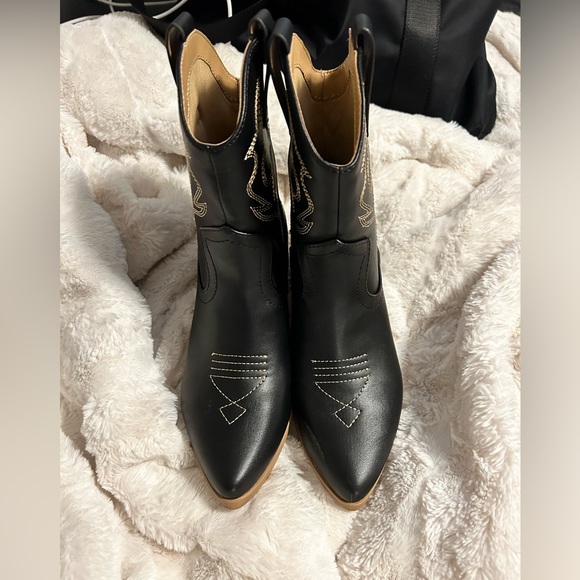 Soda Cowboy Boots 🤠 - Picture 1 of 2